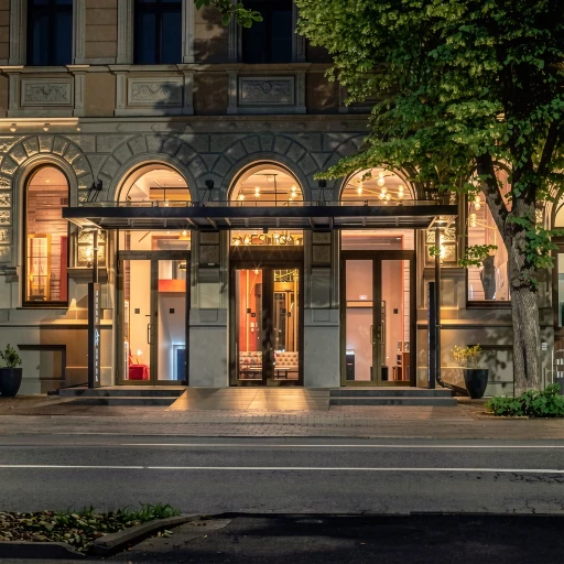 Grand Poet Hotel by Semarah