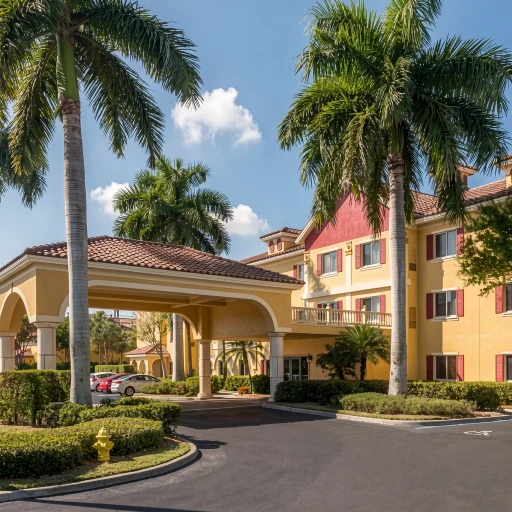 Hawthorn Suites By Wyndham Naples