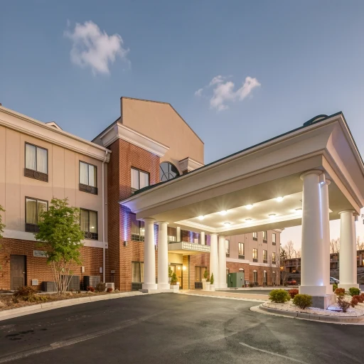 Holiday Inn Express & Suites Greensboro-East