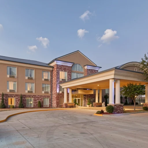 Holiday Inn Express & Suites Mountain Home By IHG